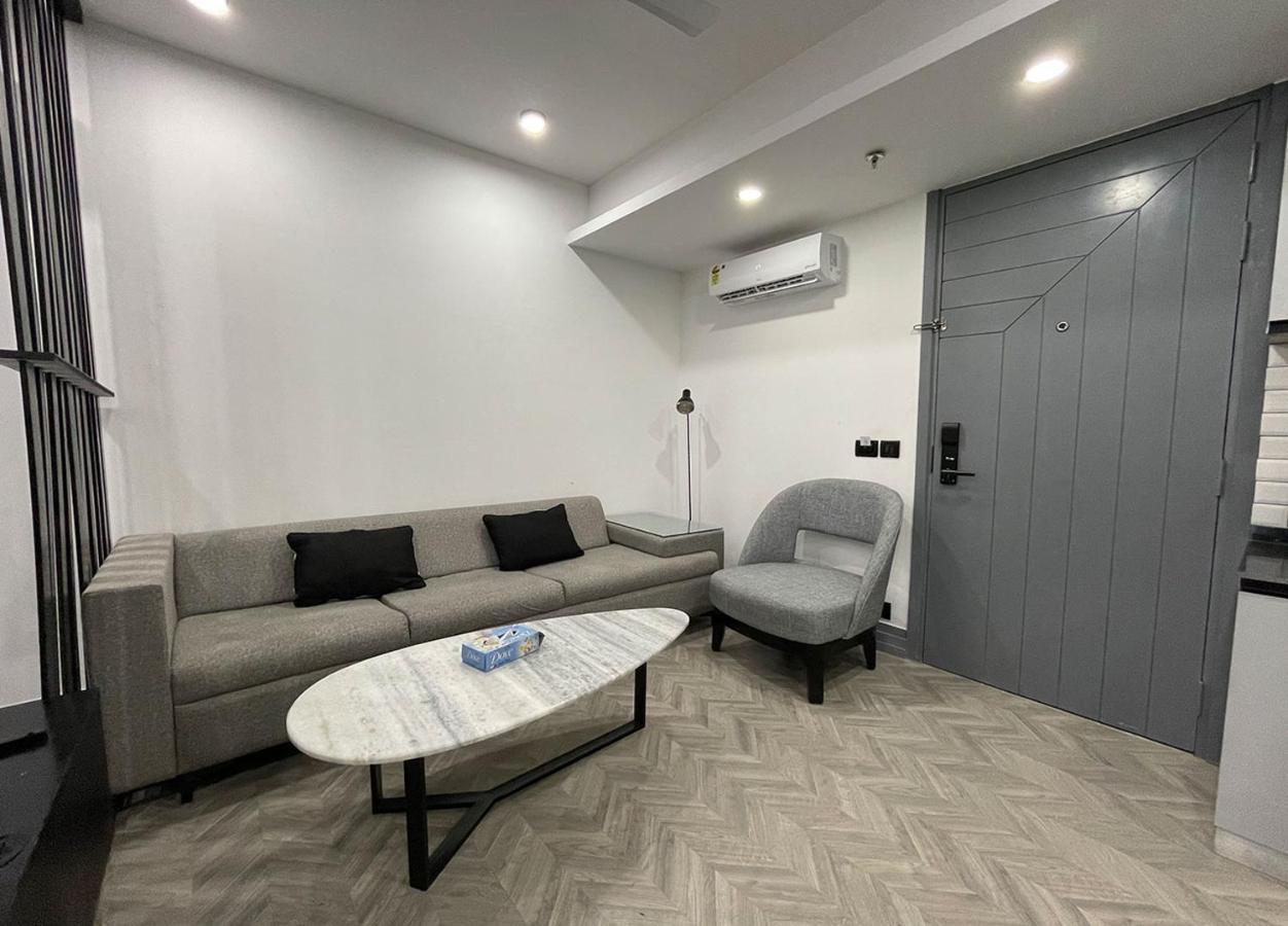 Bedchambers Serviced Apartments, Mg Road Gurgaon Exteriör bild