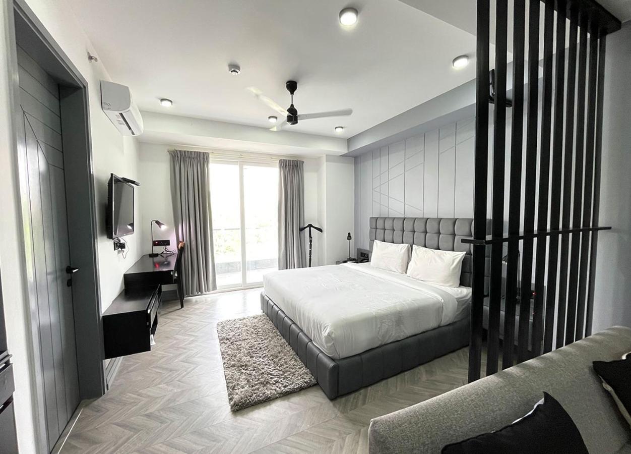 Bedchambers Serviced Apartments, Mg Road Gurgaon Exteriör bild