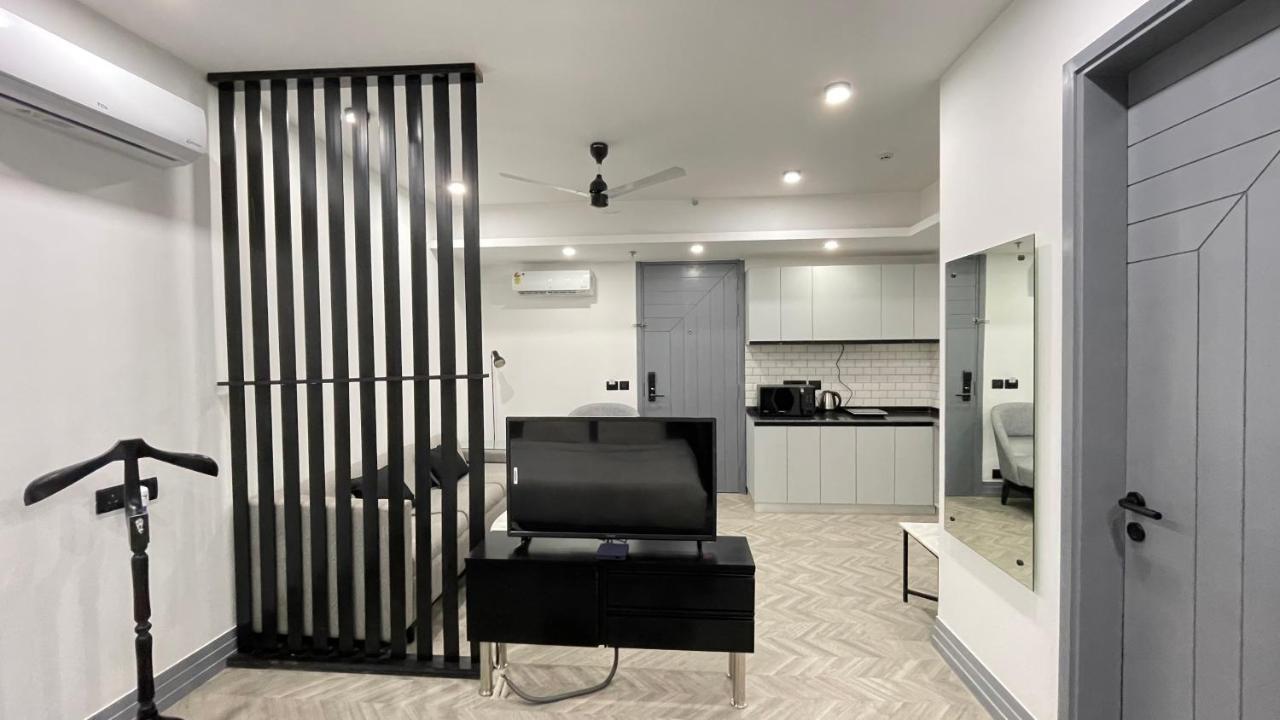 Bedchambers Serviced Apartments, Mg Road Gurgaon Exteriör bild