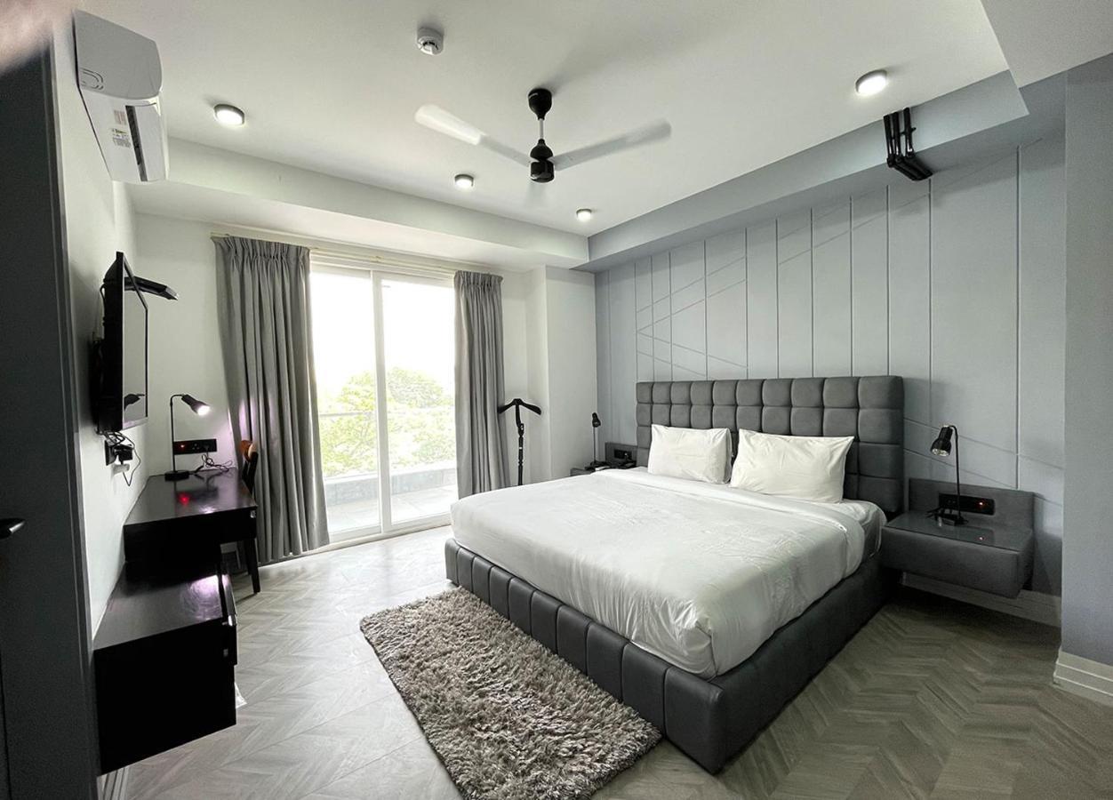 Bedchambers Serviced Apartments, Mg Road Gurgaon Exteriör bild