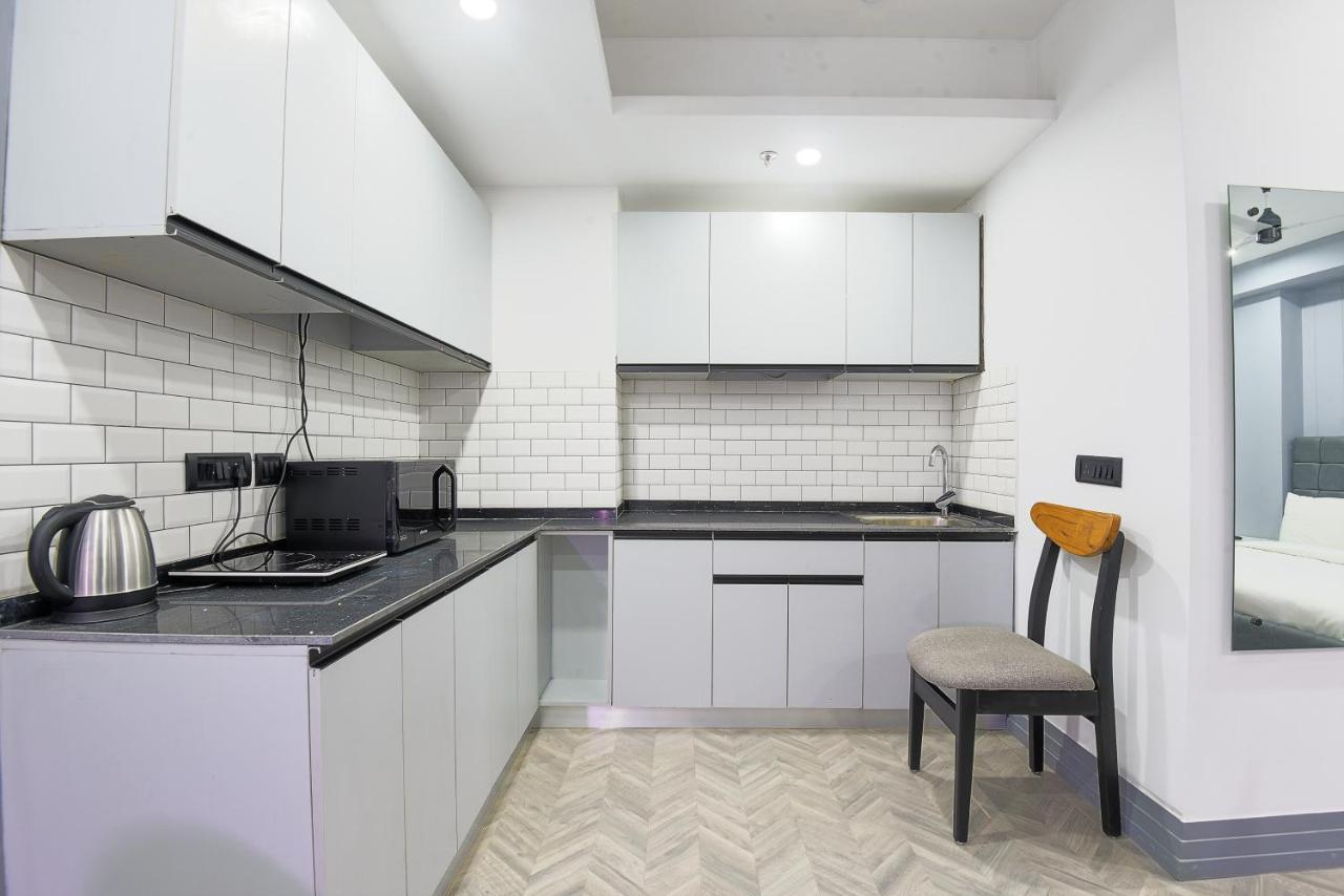 Bedchambers Serviced Apartments, Mg Road Gurgaon Exteriör bild