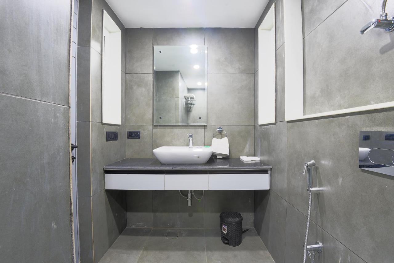 Bedchambers Serviced Apartments, Mg Road Gurgaon Exteriör bild