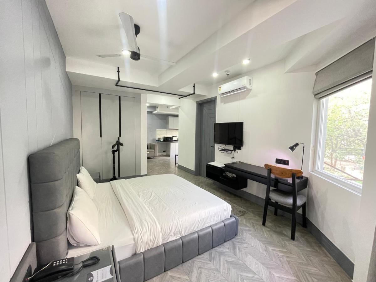 Bedchambers Serviced Apartments, Mg Road Gurgaon Exteriör bild