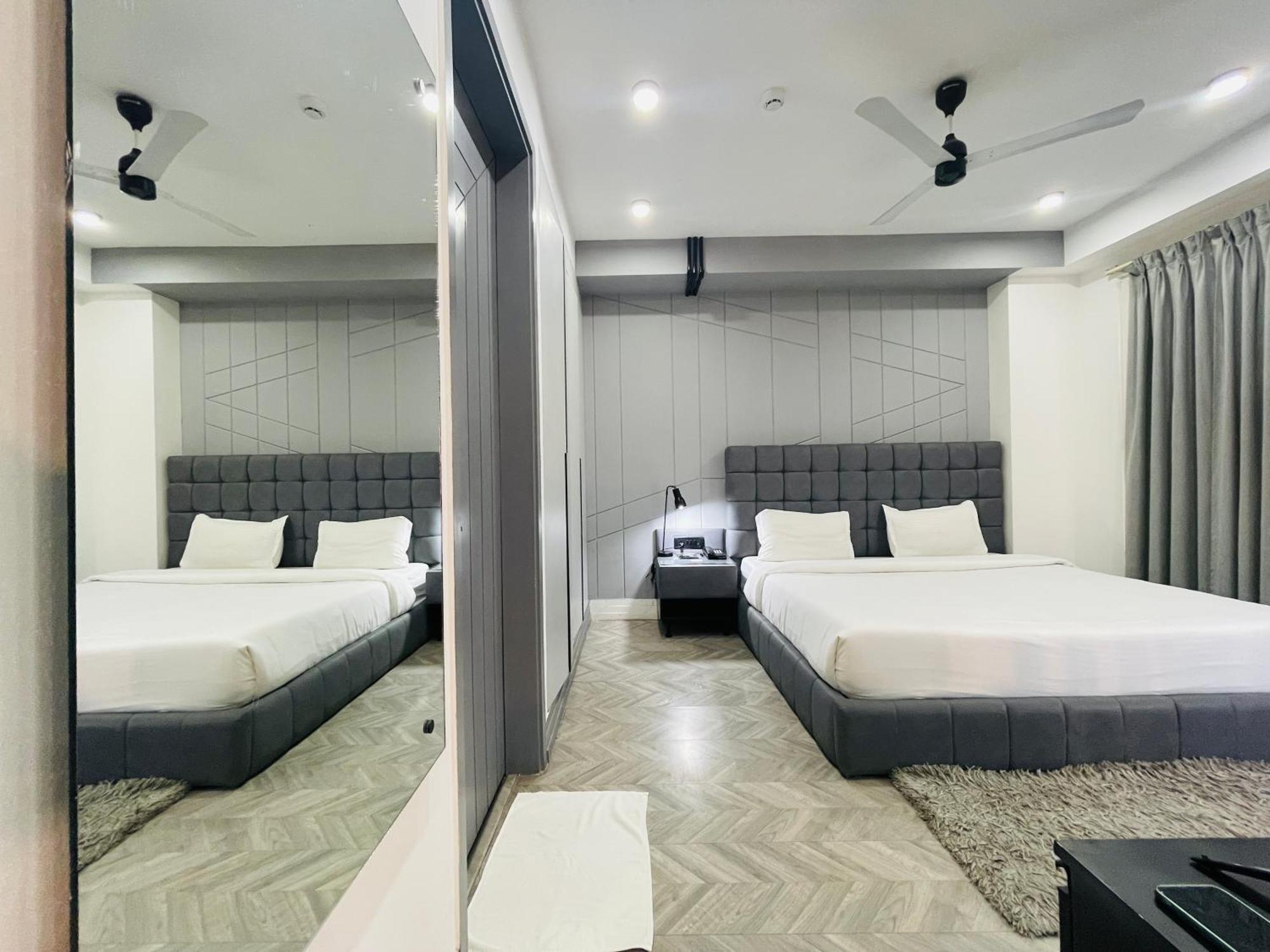 Bedchambers Serviced Apartments, Mg Road Gurgaon Exteriör bild