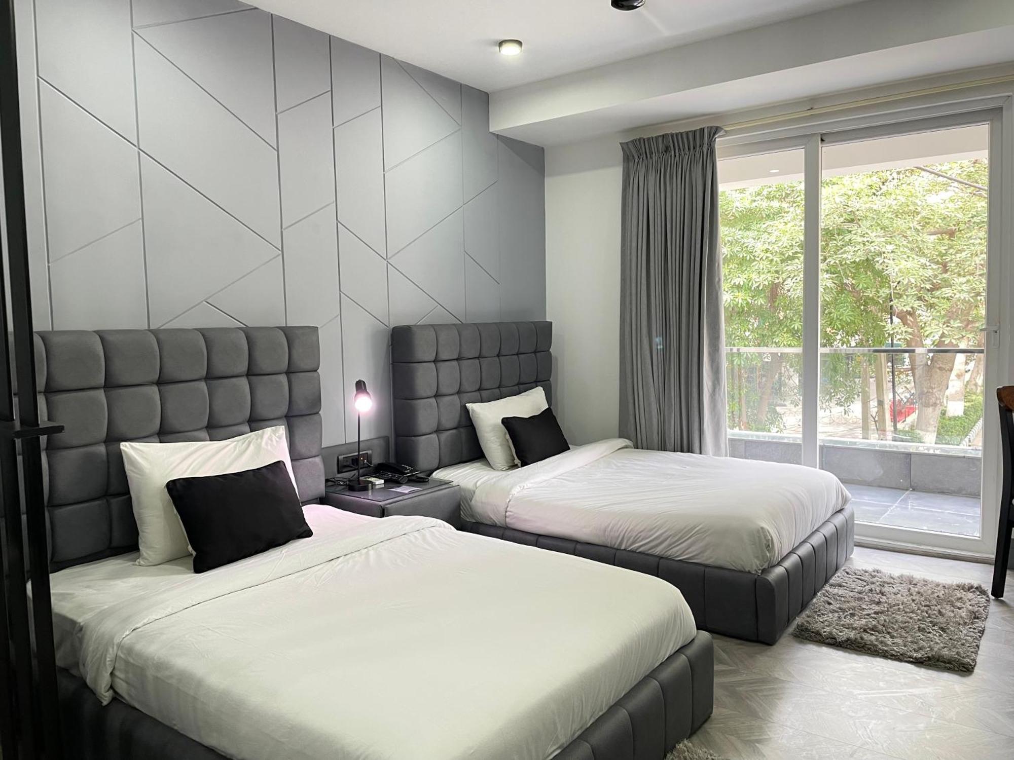 Bedchambers Serviced Apartments, Mg Road Gurgaon Exteriör bild